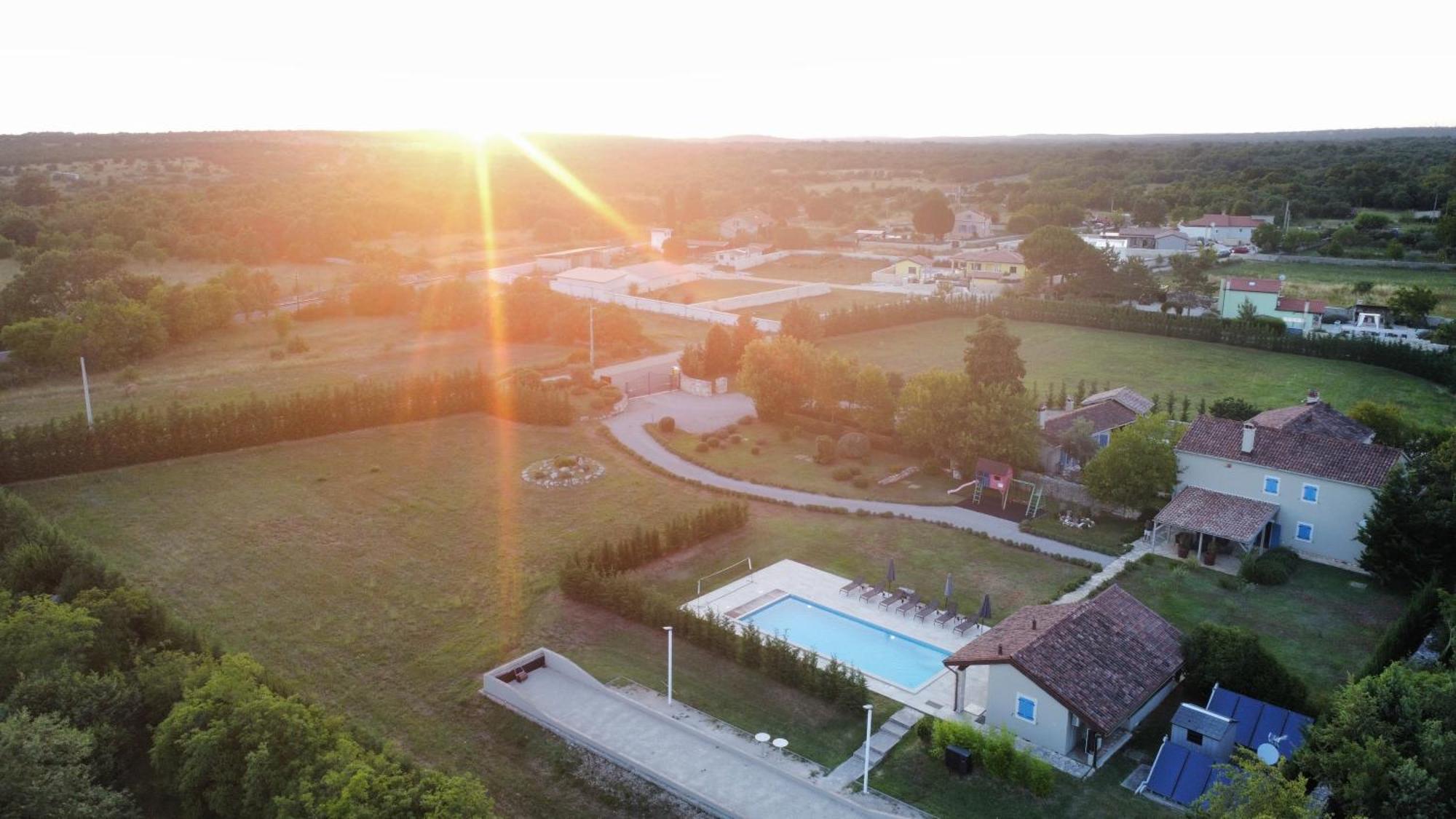 Stancija Cabrunici Exterior foto